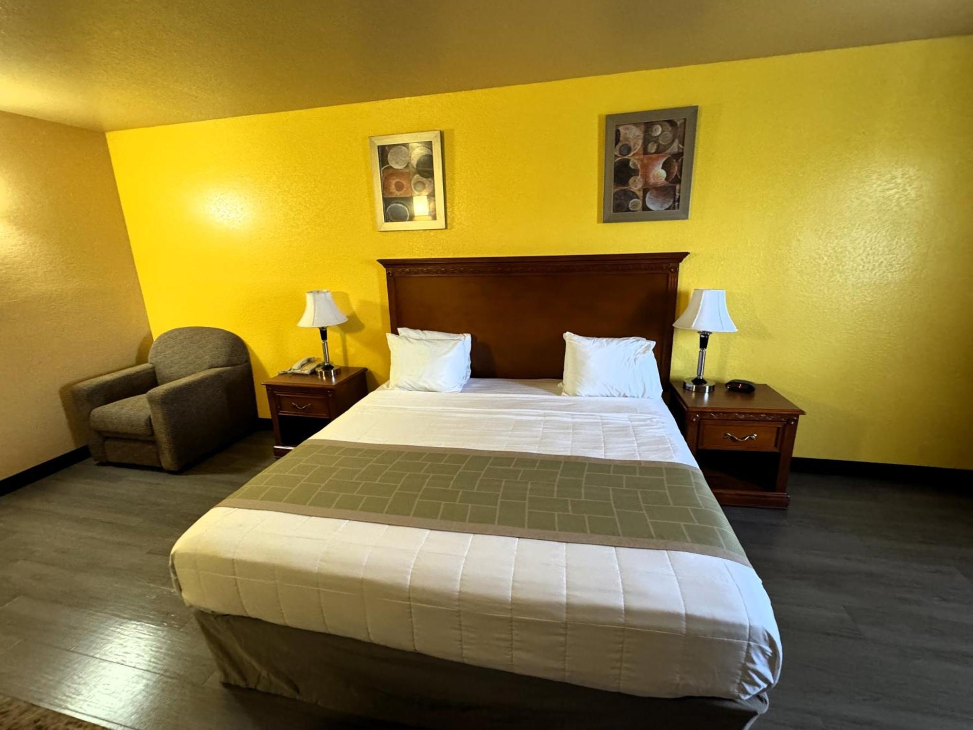 Quality Inn & Suites Mcalester On Hwy 69 & Us 75 מראה חיצוני תמונה