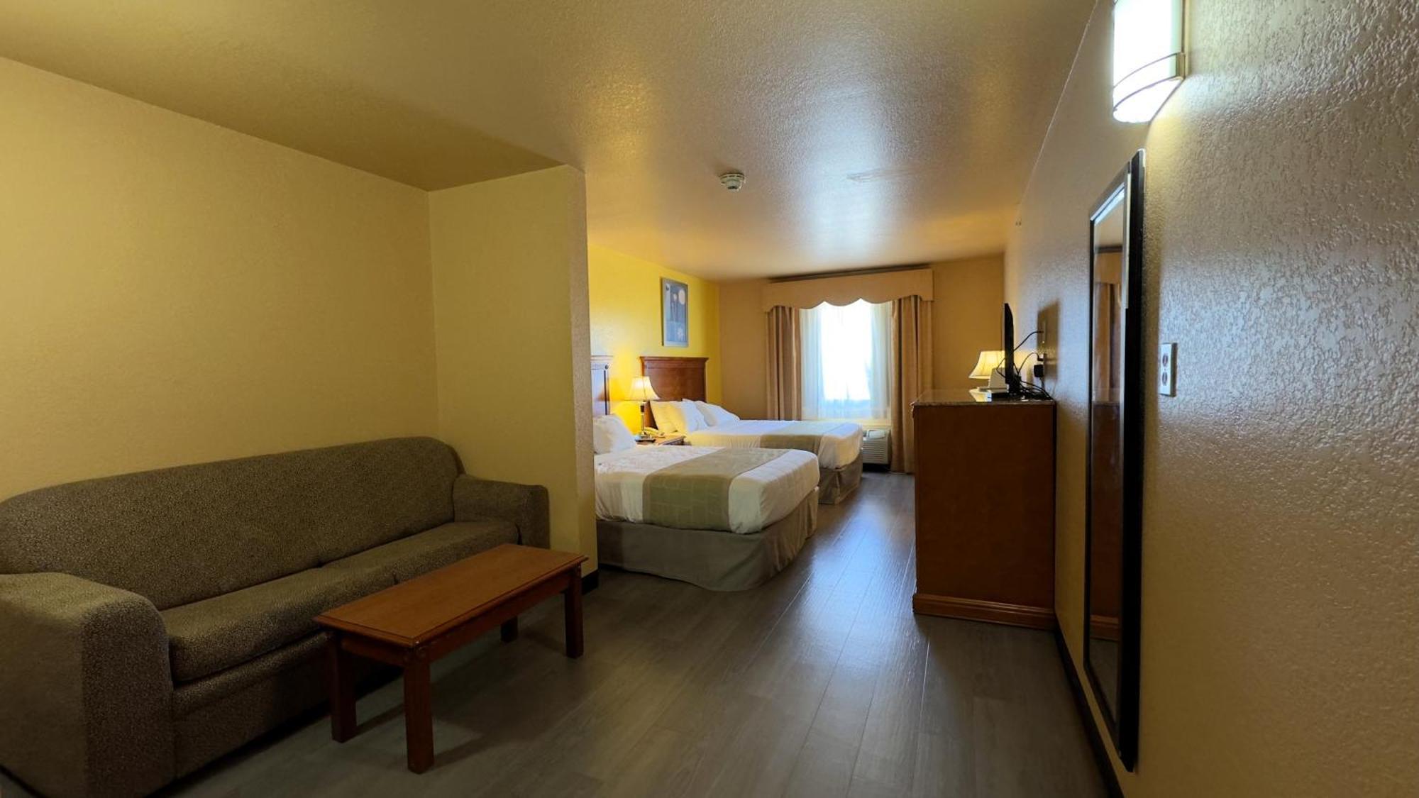 Quality Inn & Suites Mcalester On Hwy 69 & Us 75 מראה חיצוני תמונה